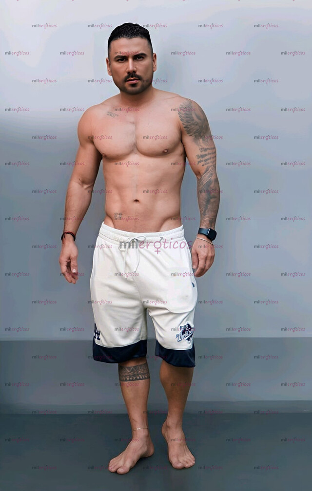 FOTOS DE FIESTERO, MACHO, TATUADO, ACTIVO,MILITAR, DEPORTISTA, DOMINANTE, C L