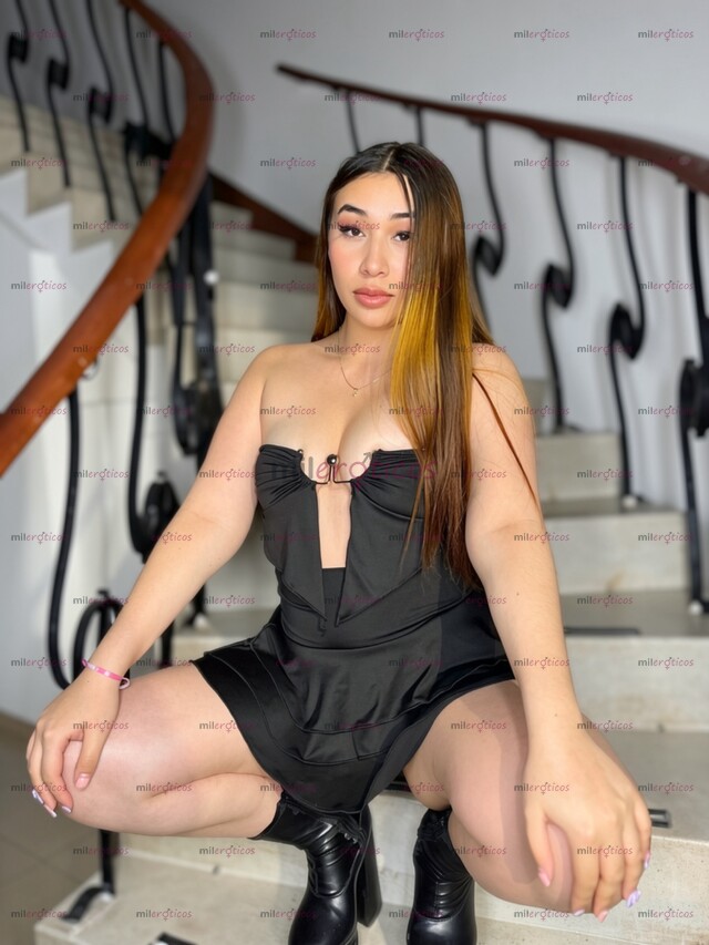 FOTOS DE LINDA RUBIA DE 20 AÑOS LA CHICA MÁS SENSUAL DE LA PÁGINA