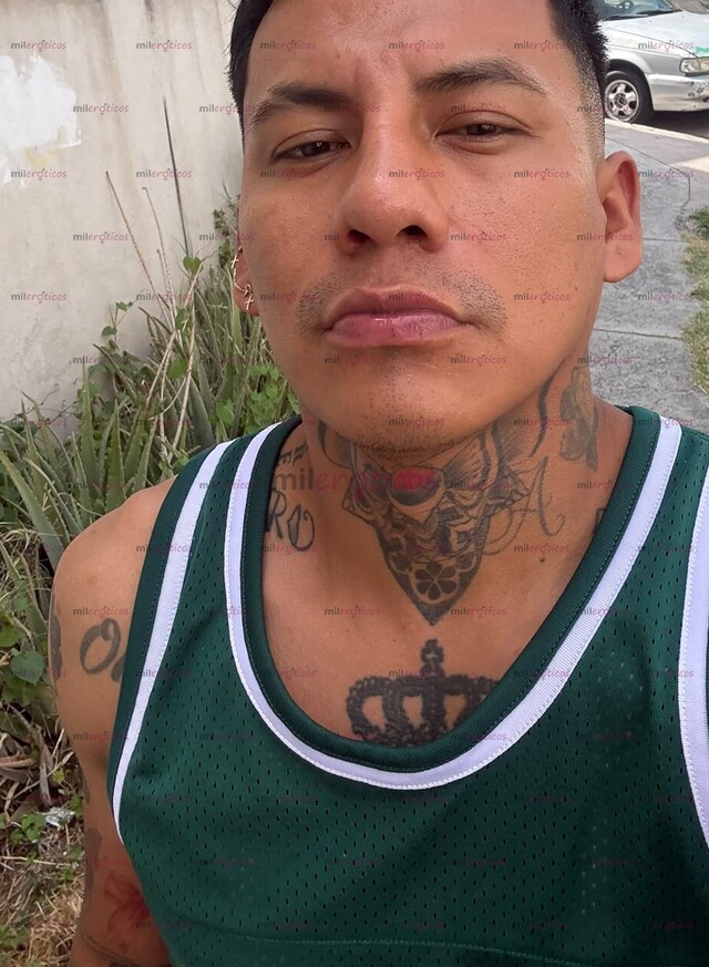 FOTOS DE MORENO CHAKALON CON VERGA XL Y GRUESA, VARONIL DISCRETO Y TATUADO