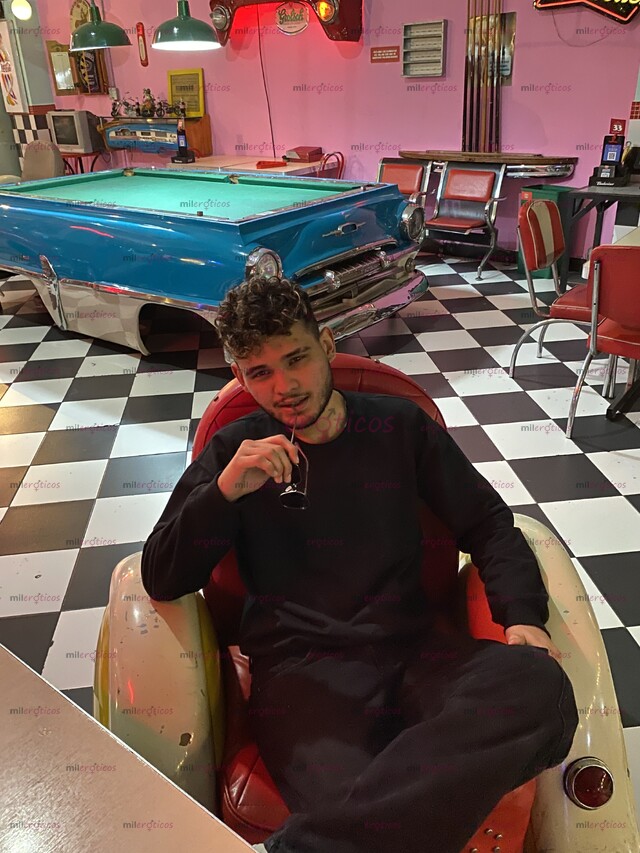 FOTOS DE CHICO LINDO SERVICIO EXCLUSIVO DE ACOMPAÑANTE DE PASO POR LA CUIDAD
