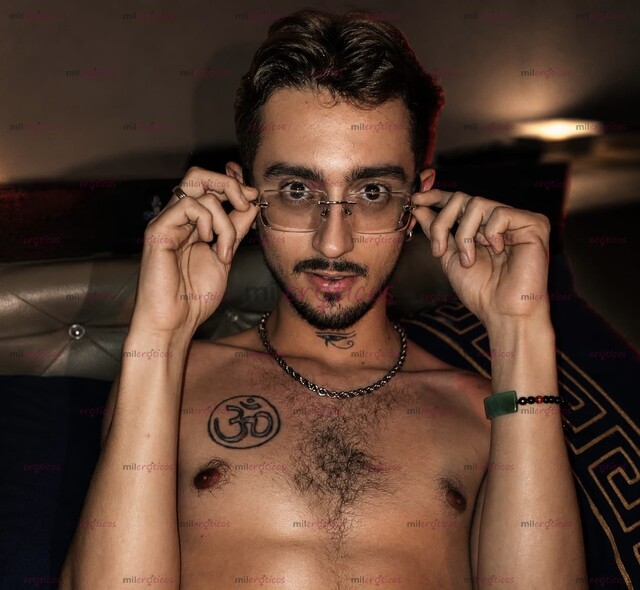 FOTOS DE SERVICIO DE ALTA CALIDAD , JOVEN MASCULINO, 100% PAISA , VERGON Y COMPLACIENTE
