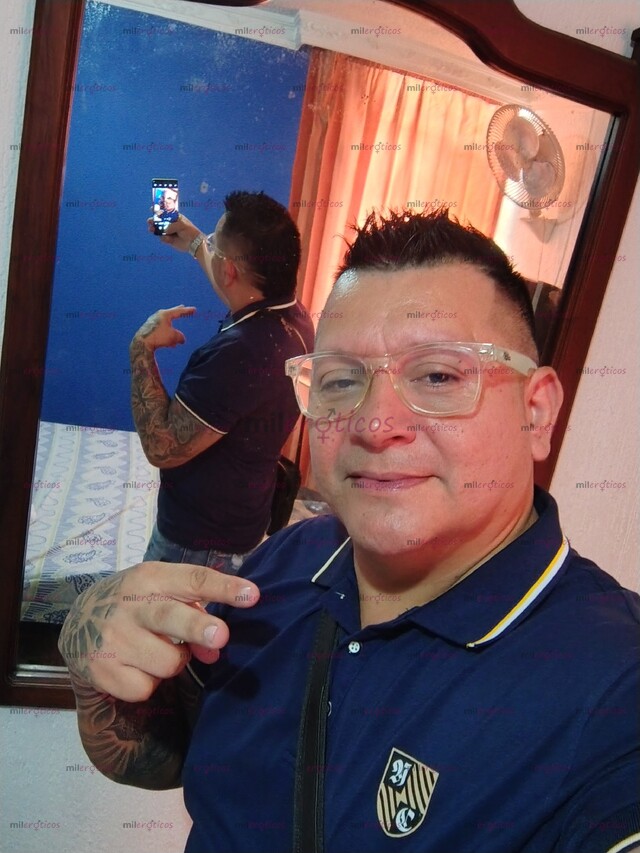 FOTOS DE HOMBRE APASIONADO Y DE BUENA TALLA DISPUESTO A COMPLACERTE