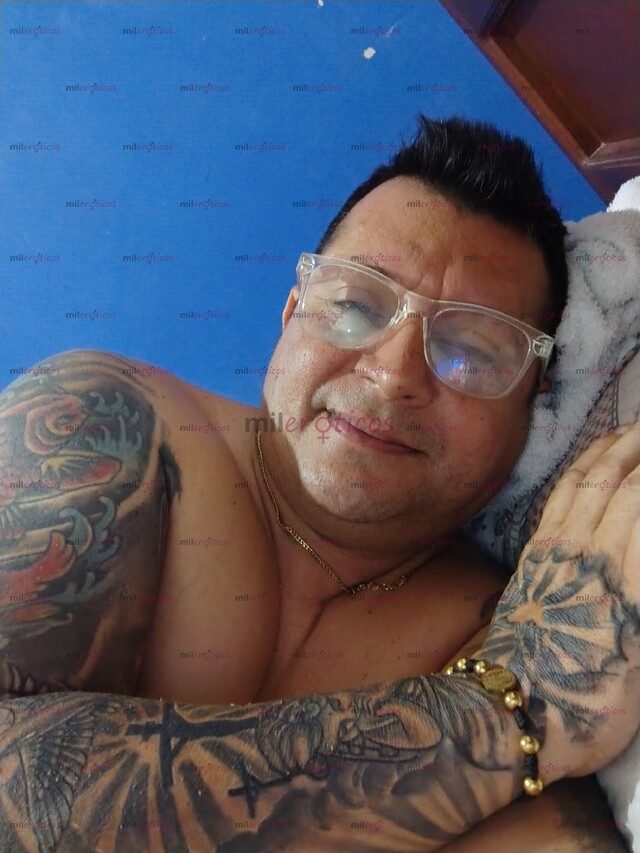FOTOS DE HOMBRE APASIONADO Y DE BUENA TALLA DISPUESTO A COMPLACERTE
