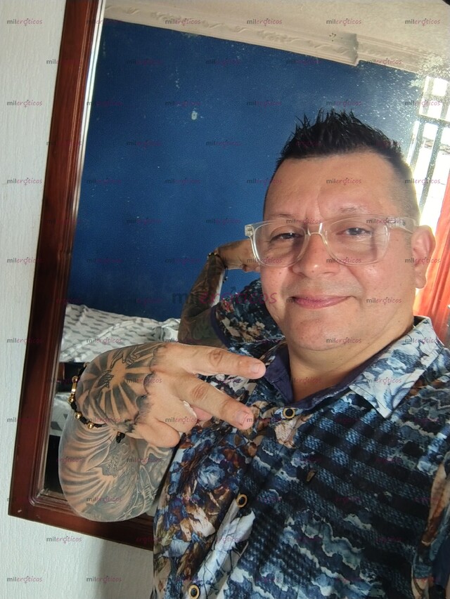 FOTOS DE HOMBRE APASIONADO Y DE BUENA TALLA DISPUESTO A COMPLACERTE