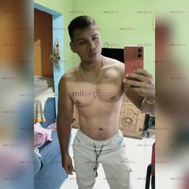 FOTOS DE MORENO CALIENTE VARONIL A TUS ÓRDENES PARA COMPLACERTE LECHE NALGÓN Y GUAPO