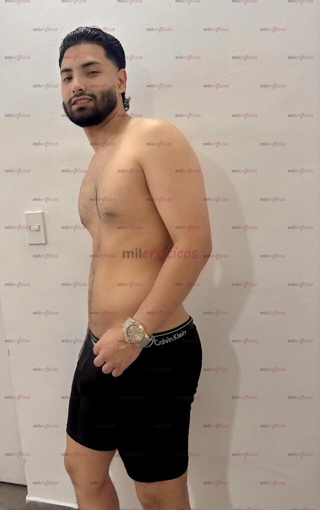 FOTOS DE ACTIVO JOVEN SERIO DOMINANTE NUEVO POR ACA