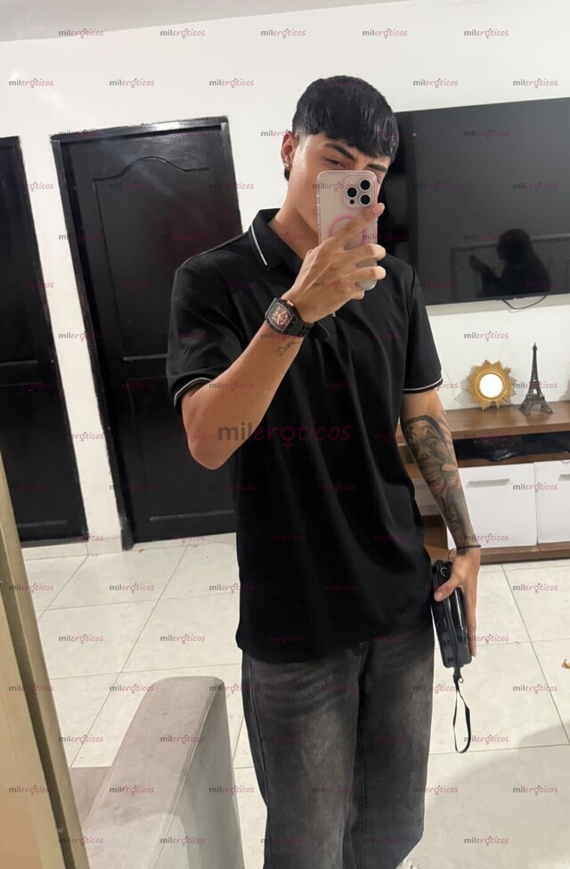 FOTOS DE RICO FLACO VERGON , DE MEDELLÍN ESCRIBEME Y LA PASARAS SÚPER RICO