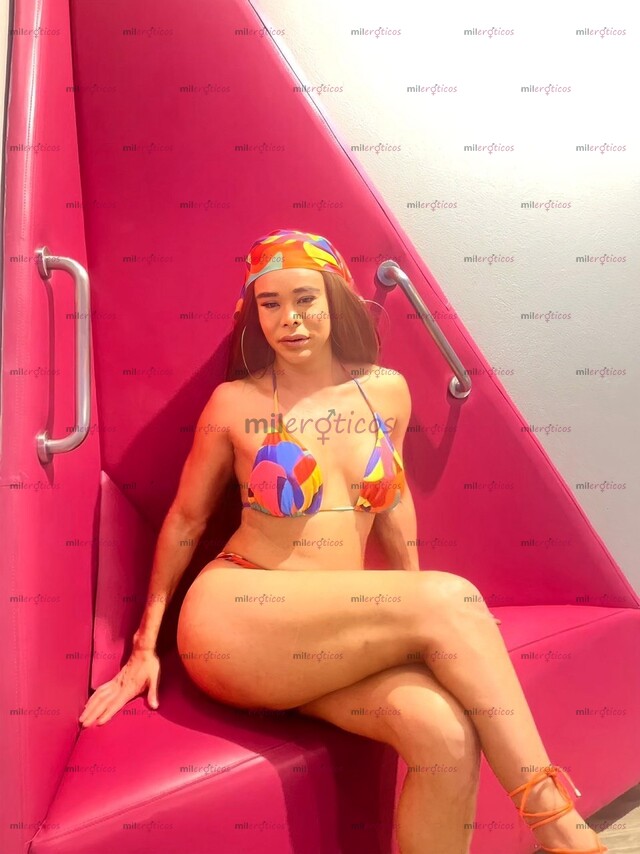 FOTOS DE VALENTINA DE REGRESO UNA CHICA FIESTERA Y AMBIENTERA ENTRONA AL SEXO