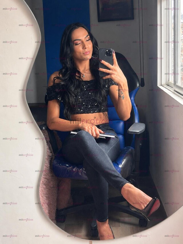 FOTOS DE CANDY TRANSEXUAL, DOTADA Y VERSÁTIL APARTAMENTO PRIVADO