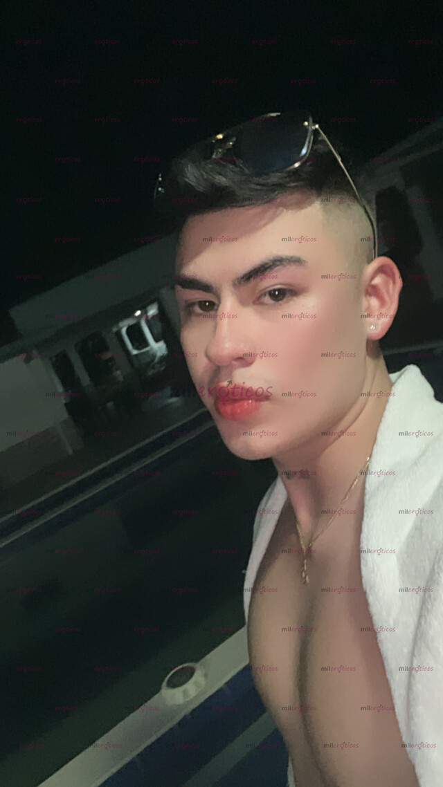 FOTOS DE JOVEN VERSÁTIL, ATRACTIVO Y DISPONIBLE EN BOGOTÁ