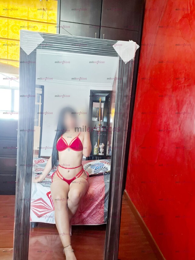 FOTOS DE SOY CATALINA TENGO 22 AÑOS DE TEZ MORENA, CUERPO DELGADO Y CARITA ANGELICAL.