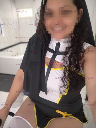 FOTOS DE TU MONJITA ESMERALDA TE ESPERA 100% CUERPO NATURAL