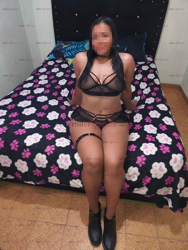 FOTOS DE SEXY MORENITA CON UN CULO PROVOCATIVO Y CURVAS SÚPER SENSUALES VEN A PROBARME
