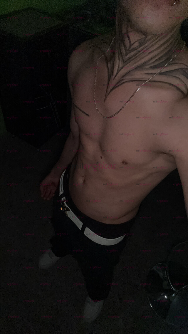 FOTOS DE PENE 20CM 1.78, SOY MUY EXTROVERTIDO, ME GUSTA LOS TRIOS Y DESMADRES Y ALCOHOL