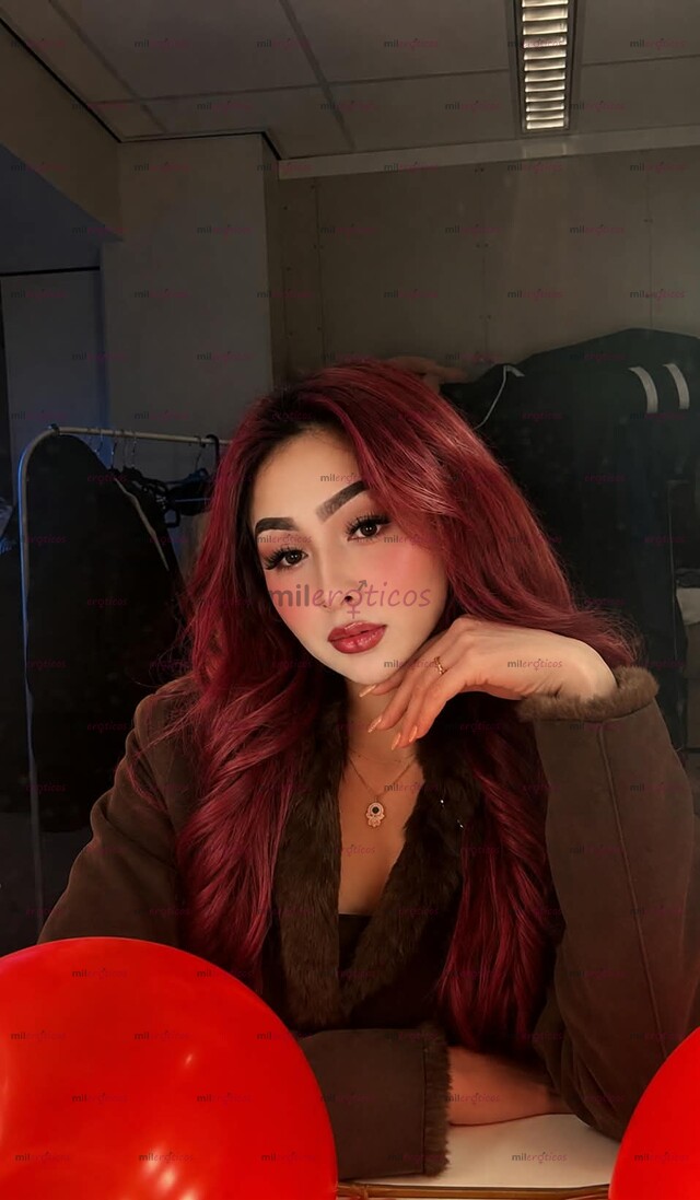 FOTOS DE HOLA MI AMOR LLEGÓ TU PELI ROJA RECIÉN LLEGADA A TU CIUDAD