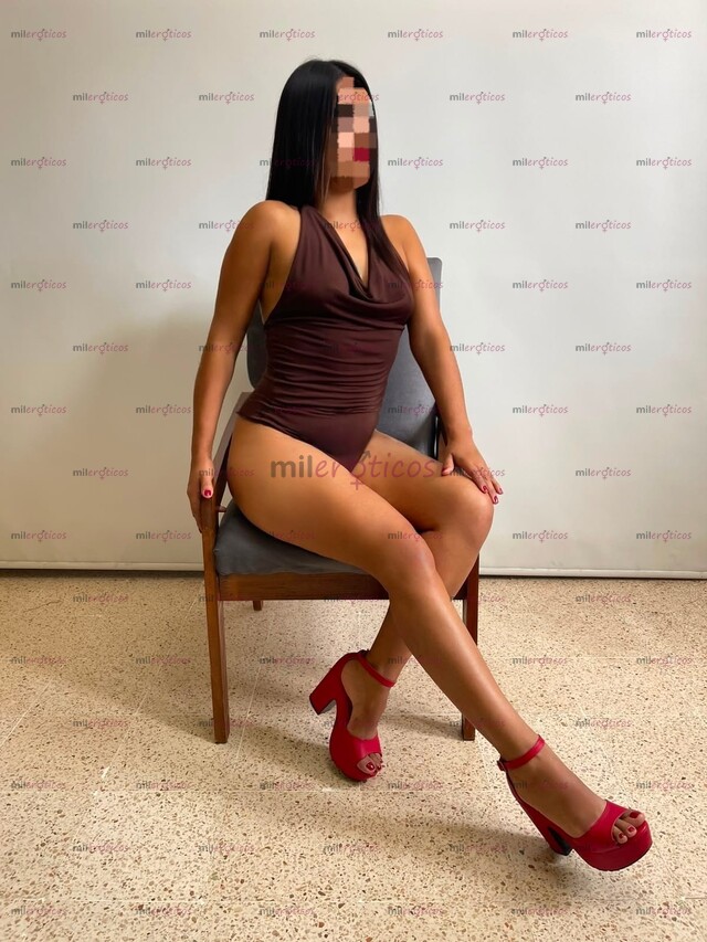 FOTOS DE TOTAL MENTE NUEVA EN EL AMBIENTE, VEN Y HAZME TU PERRA, FLAQUITA, MORENA