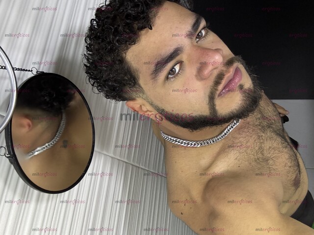 FOTOS DE MACHO SEMENTAL 100% ACTIVO Y DISPUESTO A COMPLACER TUS FANTASIAS Y MOMENTOS