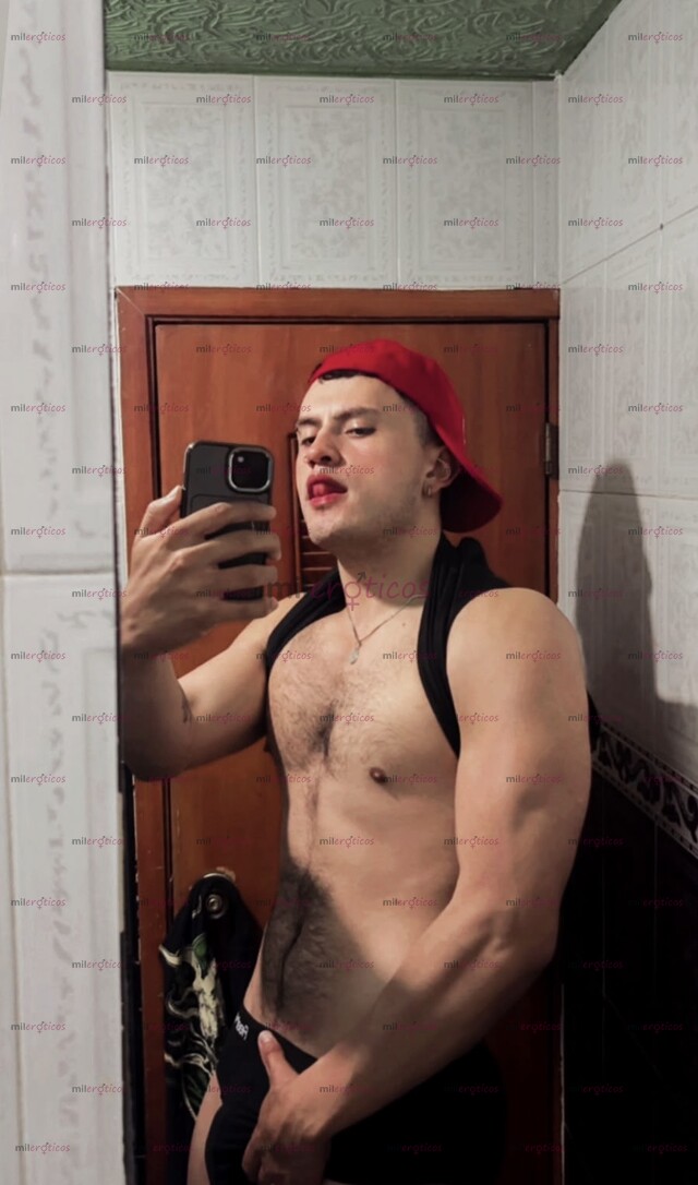 FOTOS DE TU BOY ACTIVO, MASCULINO Y FOGOSO DISPUESTO A CUMPLIR TUS FANTASÍAS