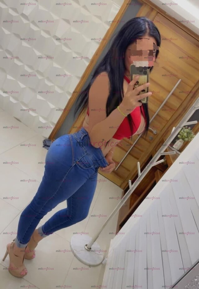 FOTOS DE CHICA INDEPENDIENTE CON GRAMDES PECHOS Y UN CULO MUY RICO !!!! ANDREA