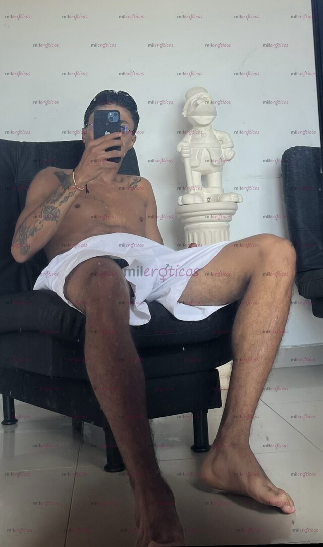 FOTOS DE JOVEN XXL COMPLACIENTE AUTÉNTICO Y VERGON COLOMBIANO