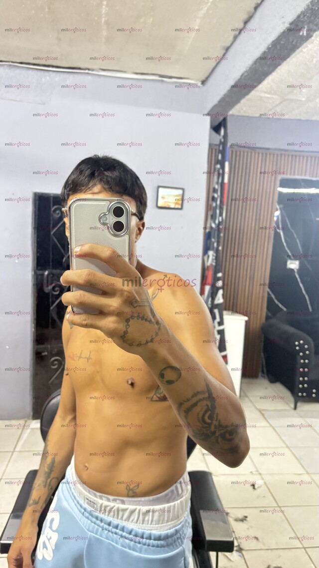 FOTOS DE JOVEN XXL COMPLACIENTE AUTÉNTICO Y VERGON COLOMBIANO