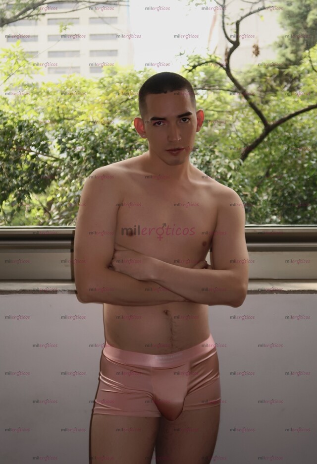 FOTOS DE ROGELIO DISPONIBLE DÉJATE CONSENTIR CON MI CULITO Y MI VERGA ¿QUIERES LECHITA?