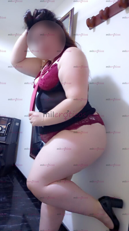FOTOS DE TROSUDITA DE PIEL BLANCA, LISTA PARA HACERTE DERRAMAR ESA LECHE ESPESITA