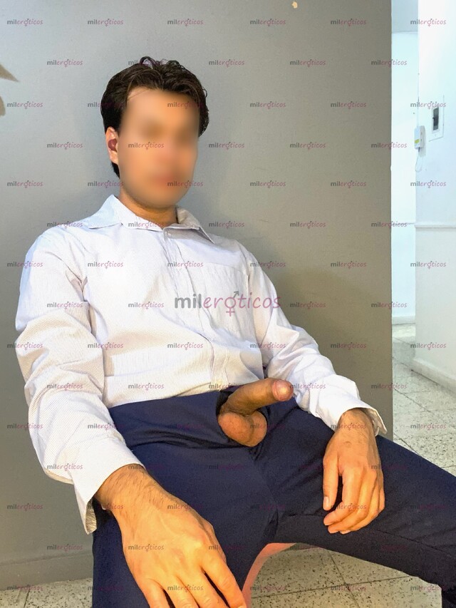 FOTOS DE ACTIVO CALIENTE CON BUENA VERGA LISTO PARA COMPLACERTE