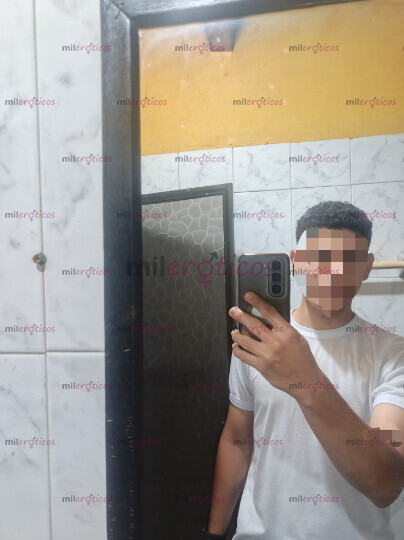 FOTOS DE ME LLAMO PANCHO, TENGO 21 AÑOS Y ESTOY DISPONIBLE PARA TI