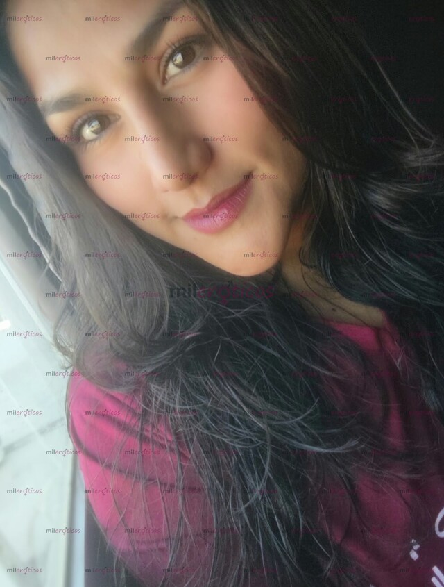 FOTOS DE BUSCAS ALGUIEN QUE TE ESCUCHE... YO PUEDO SER TU NOVIA VIRTUAL