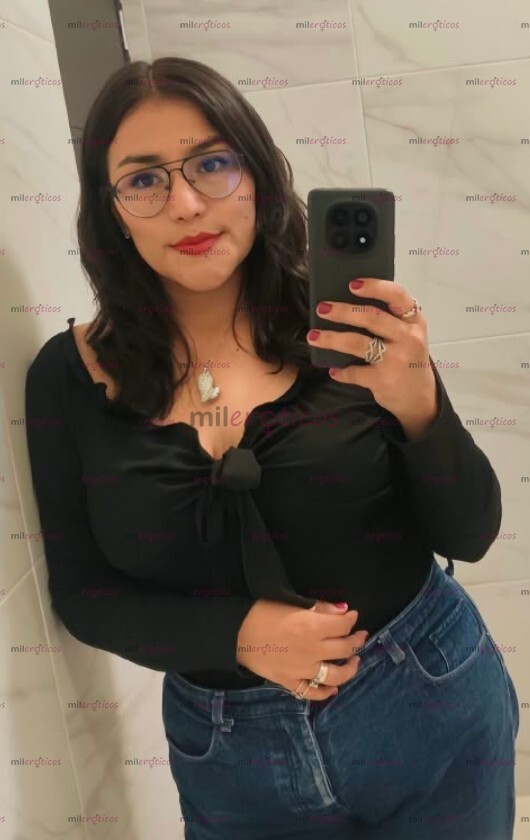 FOTOS DE BUSCAS ALGUIEN QUE TE ESCUCHE... YO PUEDO SER TU NOVIA VIRTUAL
