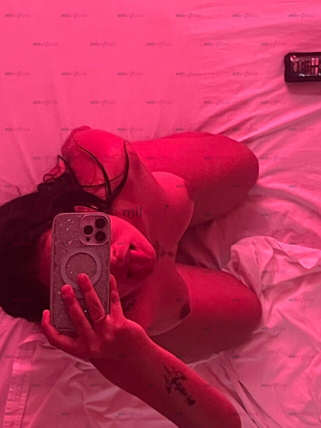 FOTOS DE RICA MORENA MORBOSA CON MUCHAS GANAS DE SEXO DE MAMARLO Y DE MUCHA DIVERSIÓN