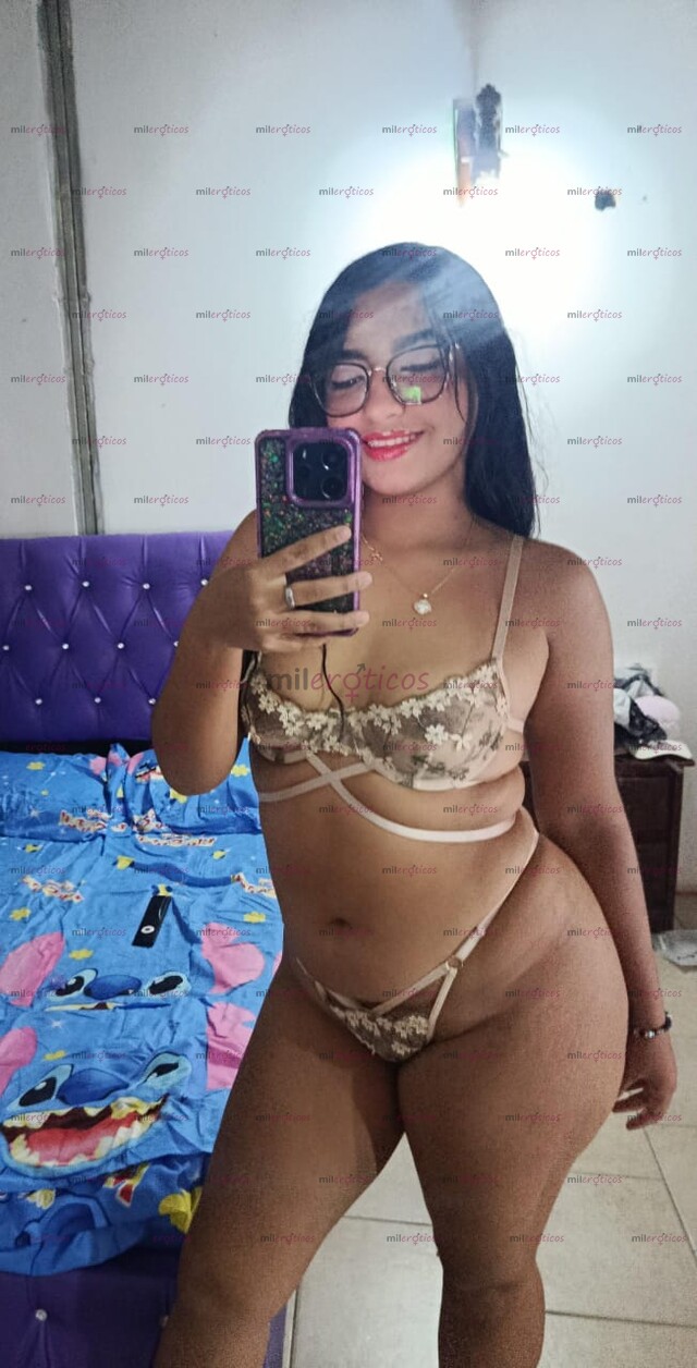 FOTOS DE PERRITA BIEN CALIENTE EN PROMOCIÓN QUIERE SACARTE TODA TU LECHE