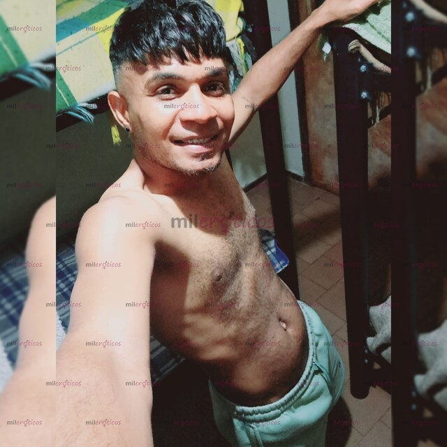 FOTOS DE CHAPINERO 2 ESTOY AQUI CON 22CM DE MONDA PARA LLENARTE DE PLACER