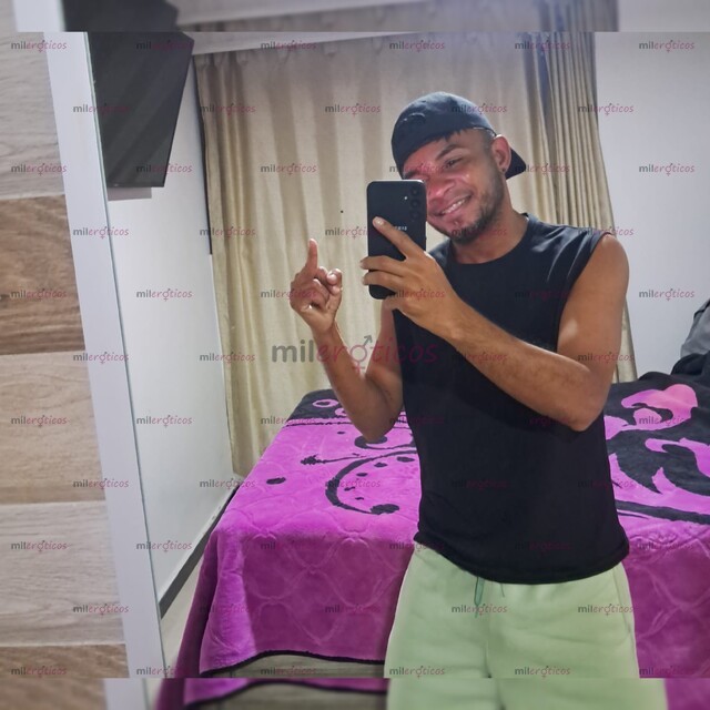 FOTOS DE CHAPINERO 2 ESTOY AQUI CON 22CM DE MONDA PARA LLENARTE DE PLACER
