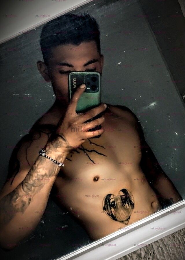 FOTOS DE SOY JOEL 28 AÑITOS MAMADO Y TATUADO ASTA DEL PITO