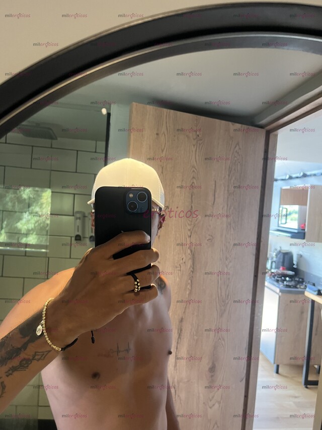 FOTOS DE GUAPO ATRACTIVO CON 22CM DE VERGA DISPONIBLE