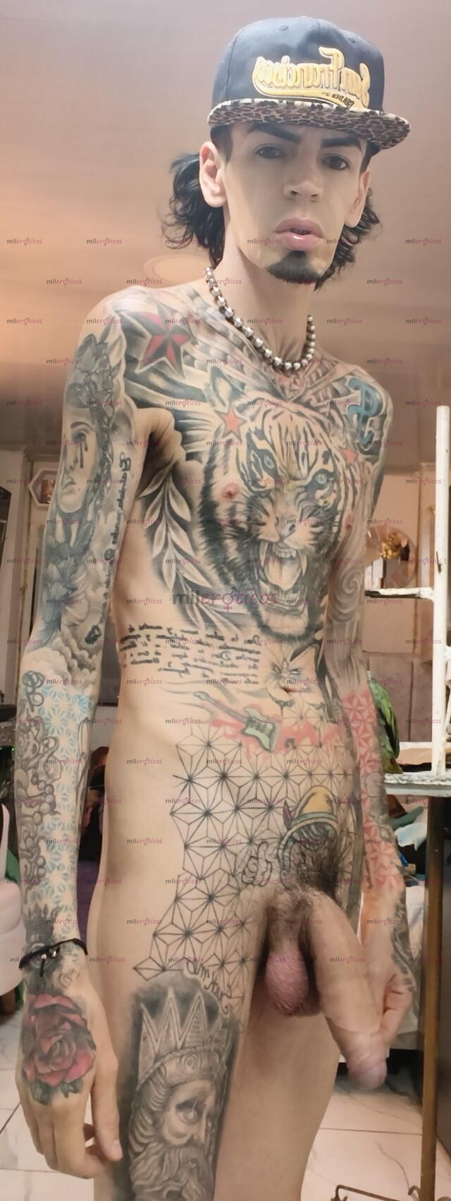 FOTOS DE FLACO ACTIVO TATUADO BLANCO VERGON MORBOSO