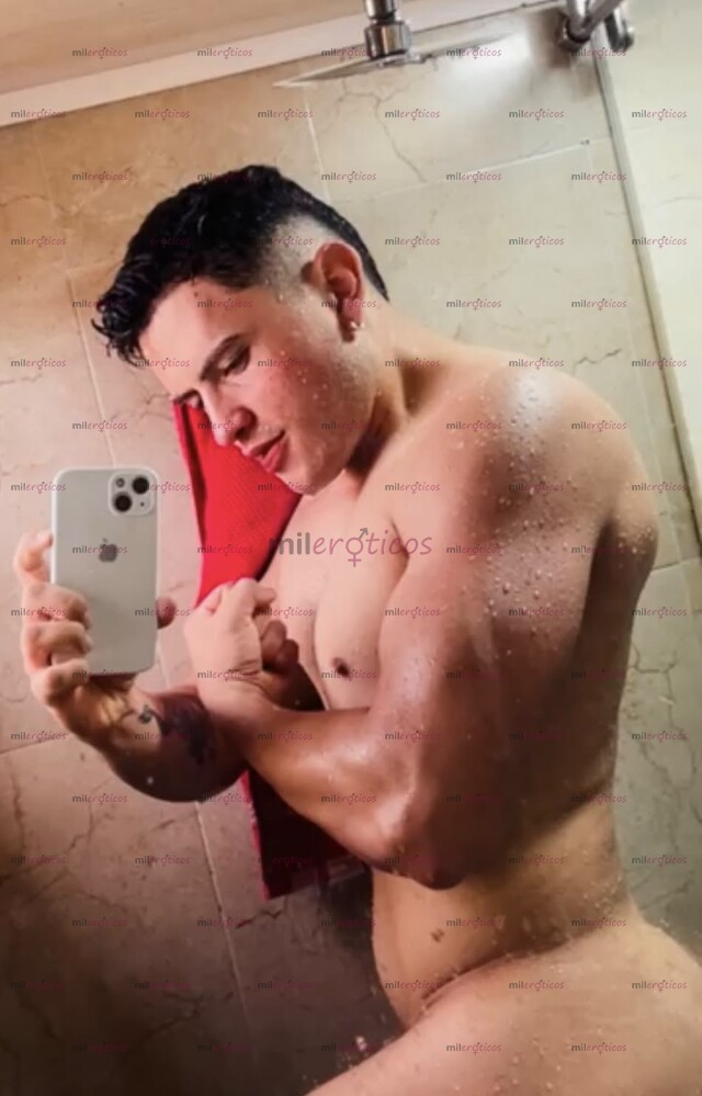 FOTOS DE TU FIT BOY, PASIVO, SENSUAL ,COMPLACIENTE, JUGUETÓN EN LA CAMA