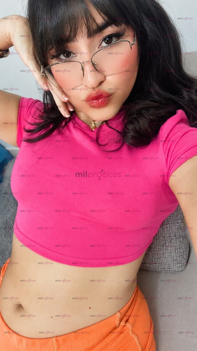 FOTOS DE JACKY 100% CHICA NATURAL, SENCILLA Y RELAJADA EN CASA!