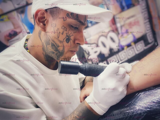 FOTOS DE HOMBRE CON GANAS DE TI..! SENSUAL CACHONDEO $$$