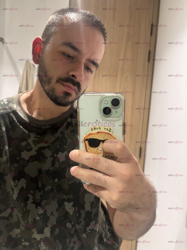 FOTOS DE PAISA MORBOSO, TROZO Y JUGUETÓN. DISPUESTO A COMPLACER