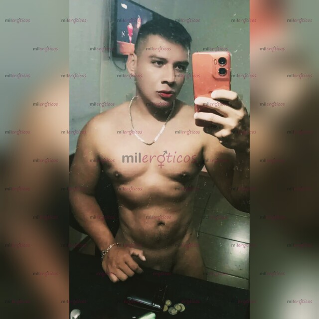 FOTOS DE DISPONIBLE EN TU CIUDAD ESCORT PROFESIONAL MORENO FÍSICO ATLÉTICO CACHONDO