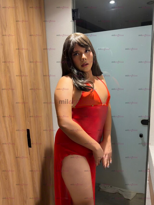 FOTOS DE CHICA TV LINDA Y COMPLACIENTE CON LUGAR MUY DISCRETA PARA TU PLACER