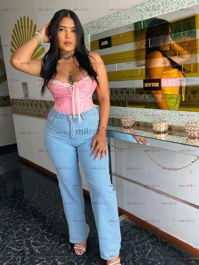 FOTOS DE SOY TU BOMBOM SOY SOFÍA 23 AÑITOS CULONA LISTA PARA HACERTE RICO.