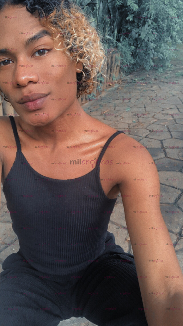 FOTOS DE MODELO, PRESENTADORA Y REPORTERA DE CÁMARA