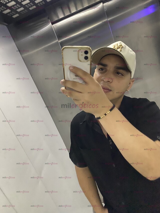 FOTOS DE MACHO VERGON NUEVO EN EL PAÍS Y LAS PLATAFORMAS LISTO PARA DARTE VERGA Y PLACER