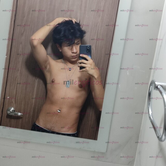 FOTOS DE SOY CARLOS, TWINK DE 20 AÑOS INTER Y BASTANTE CALIENTE