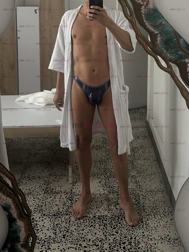 FOTOS DE MACHO ACTIVO CON EL CHIMBO GRUESO REALIZA MASAJES ÉROTICOS A HOMBRES ARDIENTES