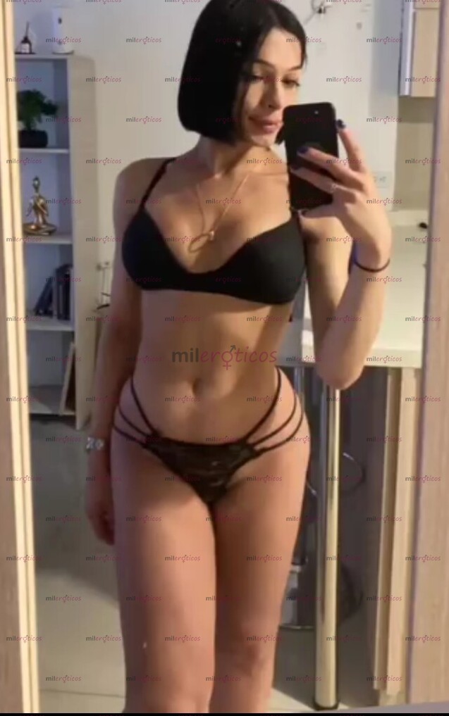 FOTOS DE MUJER TRANS EXOTICA FEMENINA Y PETULANTE CON FISICO MUY DIVINO SENSUAL